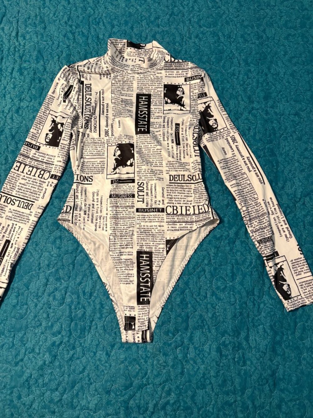 Shein Bodyshirt Black & White Newspaper Print Cowl Neck Top Women's Size S